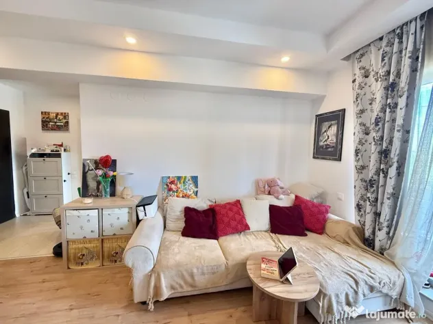 COSMOPOLIS - Apartament cu 2 camere, mobilat si utilat.