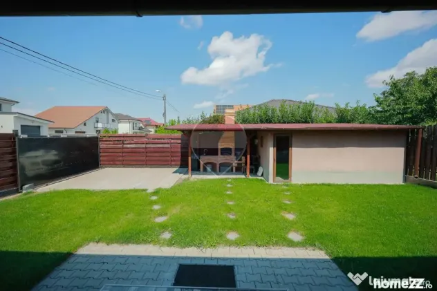 Casă 5 camere, parcelă de colț, dublu acces, de vânza... - Oradea (Bihor)