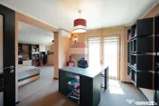 Casă 5 camere, parcelă de colț, dublu acces, de vânza...