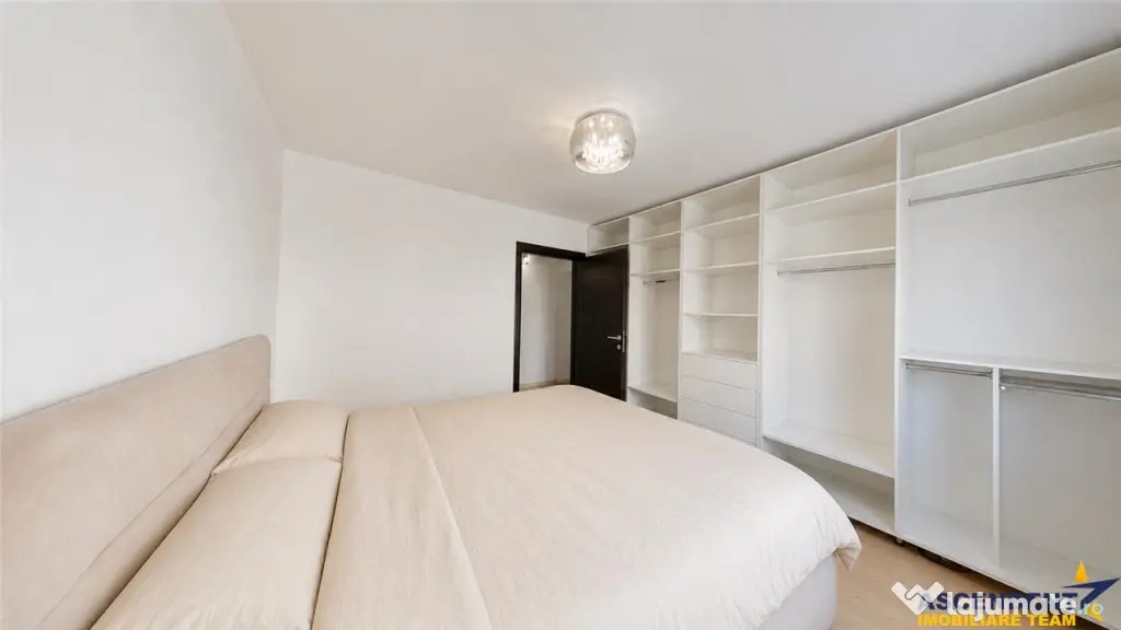 Apartament 3 camere, decomandat, etaj intermediar, Grivitei,