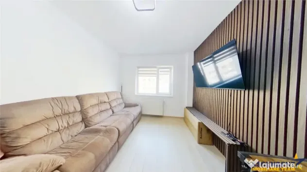 Apartament 3 camere, decomandat, etaj intermediar, Grivitei,