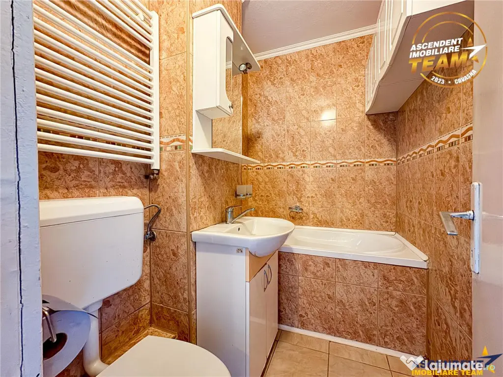 Film! Apartament cu 3 camere, decomandat, Ciucului, Sfantu G - Sfantu Gheorghe (Covasna)