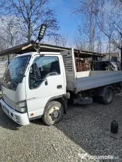 Vand camion Isuzu basculabil pe 3 parti