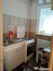 De inchiriat apartament 1 camera str Siderurgiștilor, et...