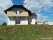 Casa de vanzare, Sd 403 mp, Suceava, zona Poiana Patrauti 