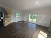 Casa de vanzare, Sd 403 mp, Suceava, zona Poiana Patrauti 