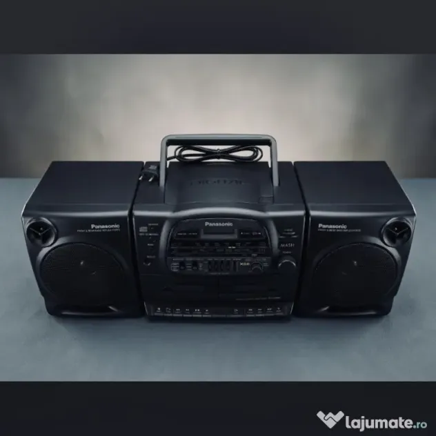 Vând Boombox Radio-Casetofon dublu cu CD Panasonic RX-DT600