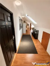 Cladire comerciala reprezentativa, 670 mp, vizibilitate, par 