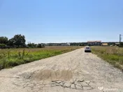 Teren de 785mp cu deschidere dublă 23/34m, strada principal 