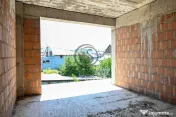 Casa la rosu de vanzare I Moderna I Zona Centrala - Ploiesti
