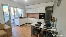 Apartament de vanzare DECOMANDAT ,3 camere 52 mp , zona INTR