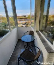 Apartament de vanzare DECOMANDAT ,3 camere 52 mp , zona INTR