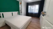 Apartament de vanzare DECOMANDAT ,3 camere 52 mp , zona INTR