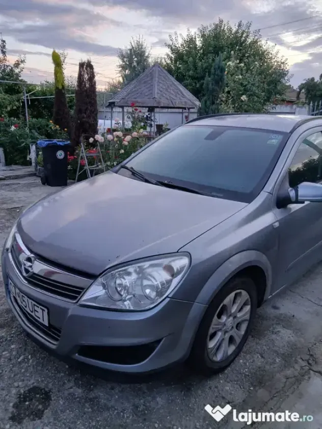 Opel Astra H 2008