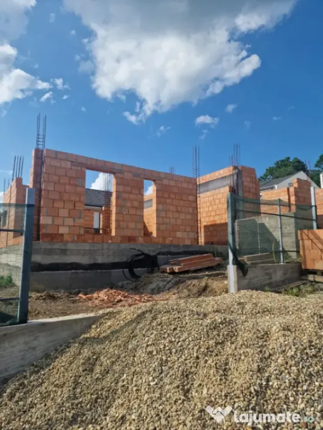 Duplex 5 camere 135 mp, 180 mp teren zona exterior nord Iris - Cluj-Napoca (Cluj)
