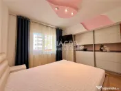 Apartament cu doua camere decomandate, etajul1, zona Republ