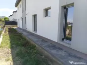 Unitate din triplex, 119mp utili, 2 locuri de parcare, zona 