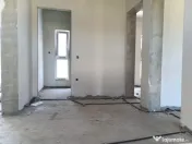 Unitate din triplex, 119mp utili, 2 locuri de parcare, zona 