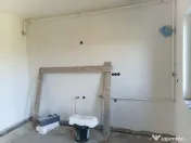 Unitate din triplex, 119mp utili, 2 locuri de parcare, zona 