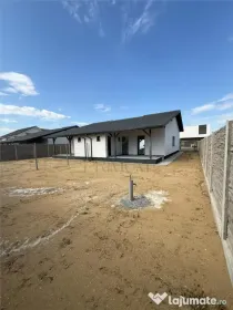 MOSNITA-DUPLEX-PE PARTER-TEREN MARE- BUCATARIE INCHISA