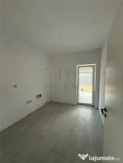 MOSNITA-DUPLEX-PE PARTER-TEREN MARE- BUCATARIE INCHISA 