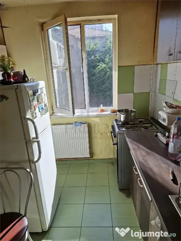 Circumvalatiunii - 2 Camere - Etaj intermediar - Decomandat - Timisoara (Timis)