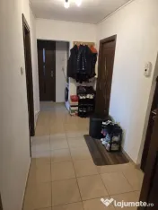 22 Decembrie apartament 3 camere decomandat/3balcoane/2 bai/78 mp/et.3