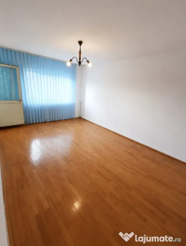 Apartament 3 camere, 65 mp, zona Centrala-Balș - Craiova (Dolj)
