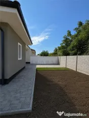 MOSNITA-DUPLEX SPATIOS-COMPARTIMENTARE EXCELENTA 