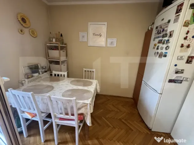 Apartament 3 camere de vânzare , 75 mp, Cartierul Carpați - Satu Mare (Satu-Mare)