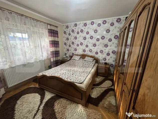 Apartament 3 camere de vânzare , 75 mp, Cartierul Carpați - Satu Mare (Satu-Mare)