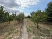 Casa de in Golesti cu 1.000mp teren 