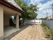 Casa de in Golesti cu 1.000mp teren 