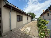 Casa de in Golesti cu 1.000mp teren 