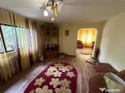 Casa de in Golesti cu 1.000mp teren 