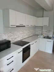 De inchiriat apartament cu o camera, centru, etaj 1, 400 E 