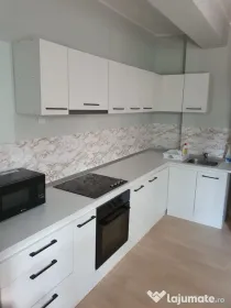 De inchiriat apartament cu o camera, centru, etaj 1, 400 E