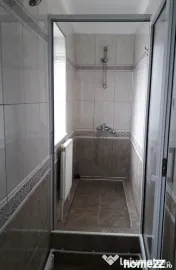De inchiriat apartament cu o camera, centru, etaj 1, 400 E 