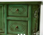 Comoda Verde din Lemn Sculptat