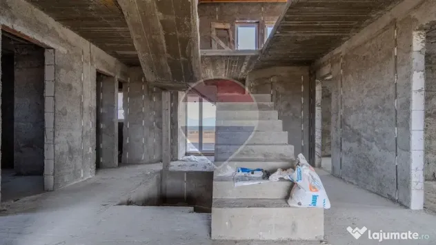 Vilă cu 14 camere la gri în Carpinis | COMISION 0% | - Carpinis (Brasov)