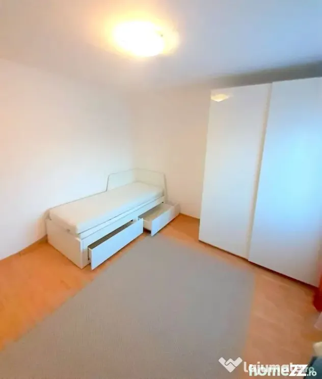 De inchiriat apartament cu o camera si balcon, etaj 4, Ma... - Galati (Galati)