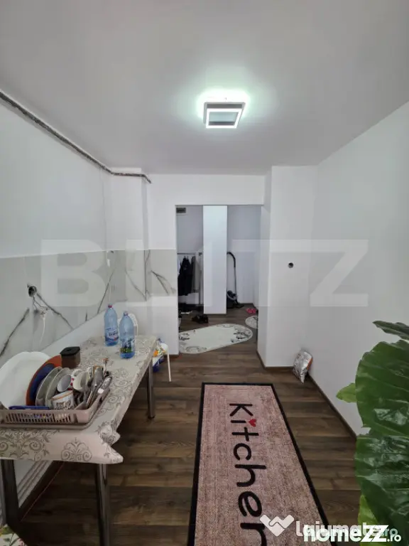 Apartament o camera, 51mp, Decomandat, Zona Micro 17 - Galati (Galati)