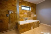 Casa de vanzare - Zona Ursulet Piatra Neamt 
