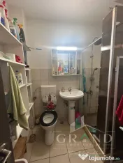 Apartament de vanzare 2 camere decomandate, zona Tineretului 