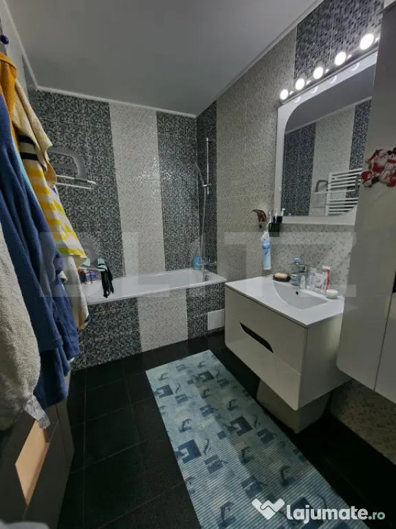 Apartament 3 camere, 58 mp, zona Stejarului - Floresti (Cluj)