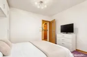 Apartament decomandat etaj 2 zona Lipovei 