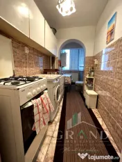 Cameră de închiriat într-un apartament cu 2 camere | Măn 