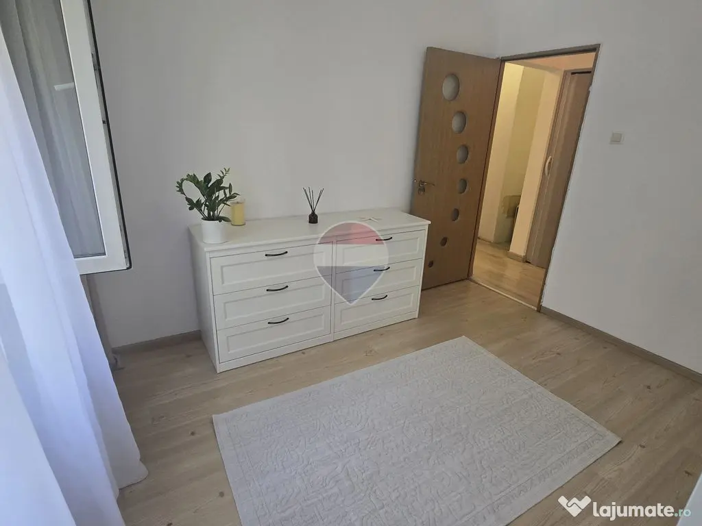 Apartament cu 3 camere de vânzare în zona Crangasi - Bucuresti (Bucuresti-Ilfov)