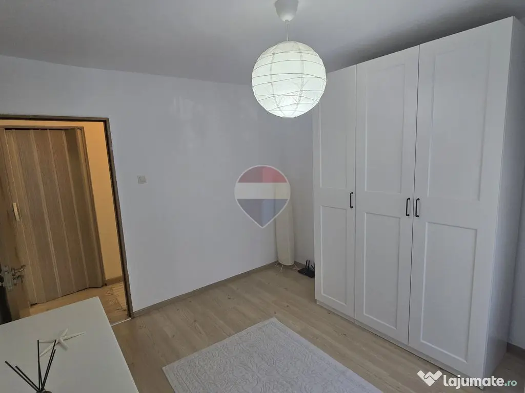 Apartament cu 3 camere de vânzare în zona Crangasi - Bucuresti (Bucuresti-Ilfov)