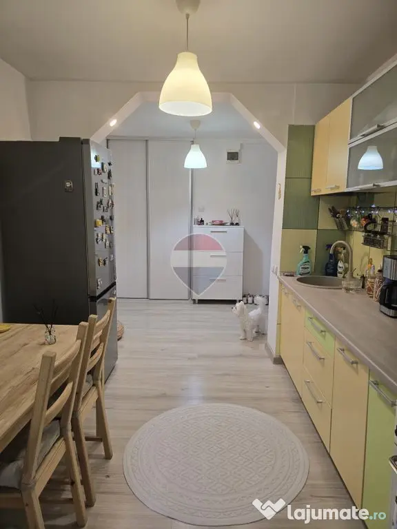 Apartament cu 3 camere de vânzare în zona Crangasi - Bucuresti (Bucuresti-Ilfov)